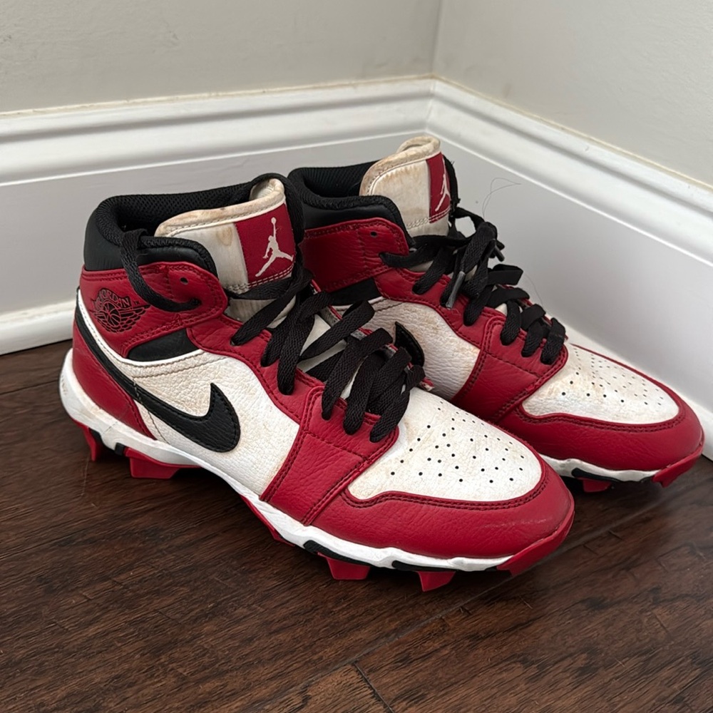 Jordan cleats